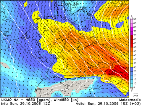 Windfeld im 850 hPa-Niveau